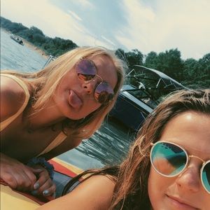 Meet your Posher, Natalia